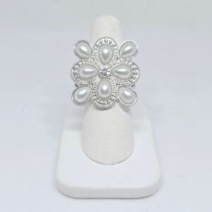 Faux Pearl Cluster Statement Ring Silver Tone Stretch Vintage Style